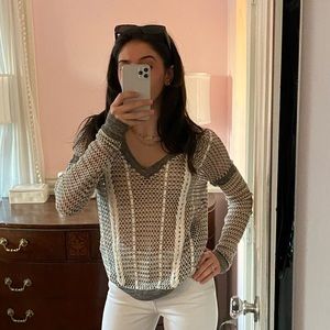 Abercrombie & Fitch sweater